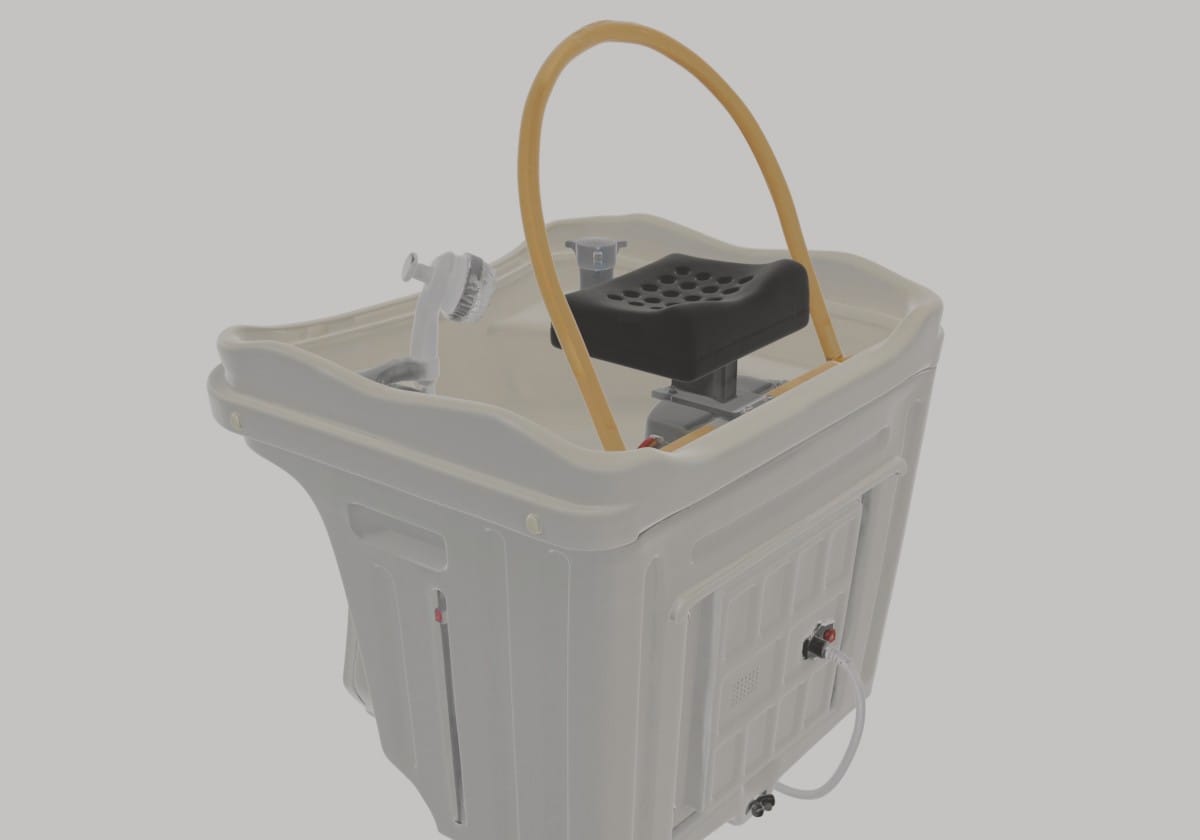 Mobiele head spa-unit met ingebouwde watertank en acryl wasbak op wieltjes